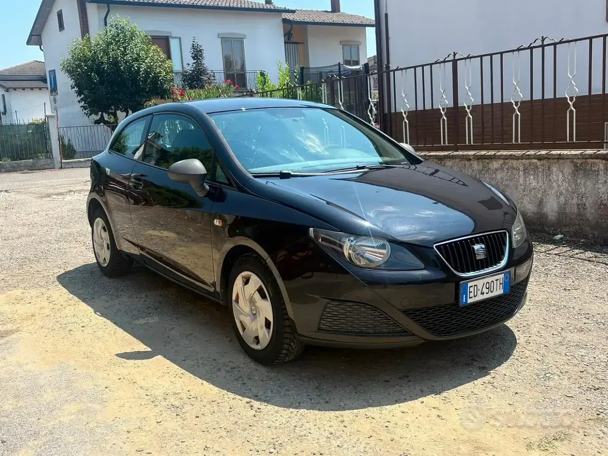 Usata Seat Ibiza Style 69 CV (50 kW) 2010 Nero Berlina