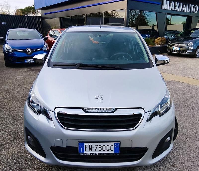 Usata Peugeot 108 72 CV (52 kW) 2019 Argento Berlina
