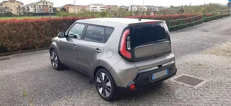 Usata Kia Soul 136 CV (100 kW) 2016 SUV