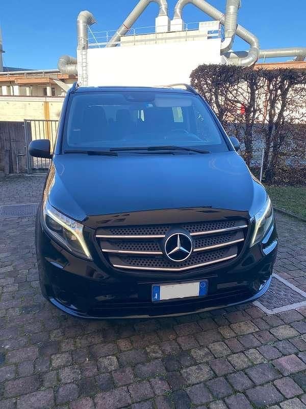 Usata Mercedes Vito 190 CV (139 kW) 2017 Nero Furgone