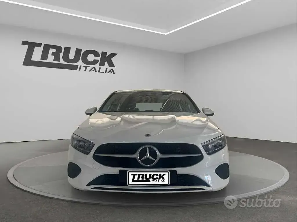 Usata Mercedes A180 Advanced 116 CV (85 kW) 2025 Bianco Berlina