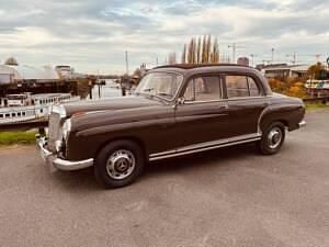 Usata Mercedes 220 100 CV (73 kW) 1956 Marrone Berlina