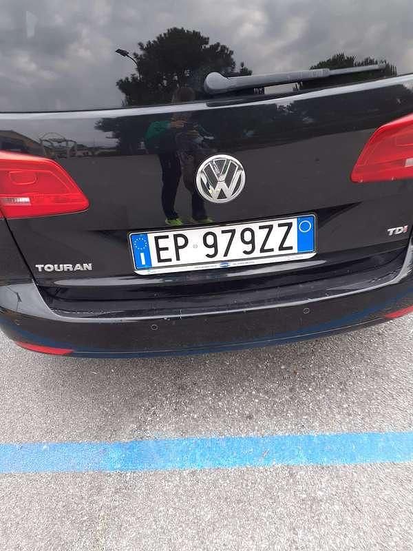 Usata VW Touran Comfortline 105 CV (77 kW) 2013 Nero Monovolume