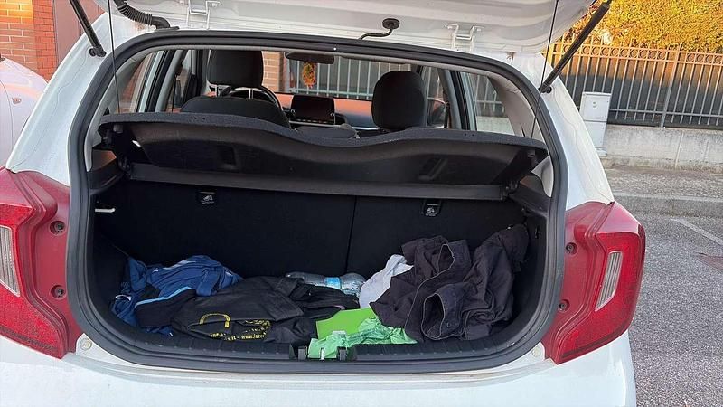 Usata Kia Picanto Style 65 CV (47 kW) 2022 Utilitaria