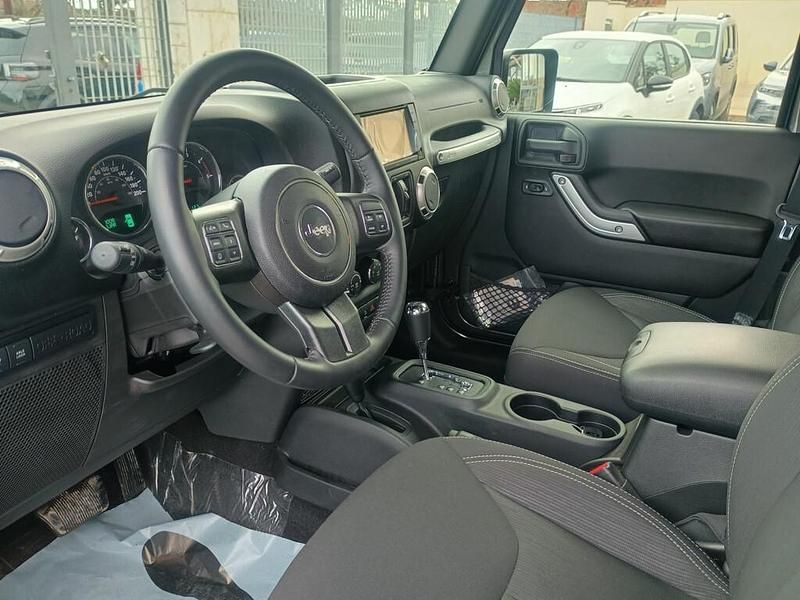 Usata Jeep Wrangler Unlimited Rubicon 200 CV (147 kW) 2016 Grigio SUV