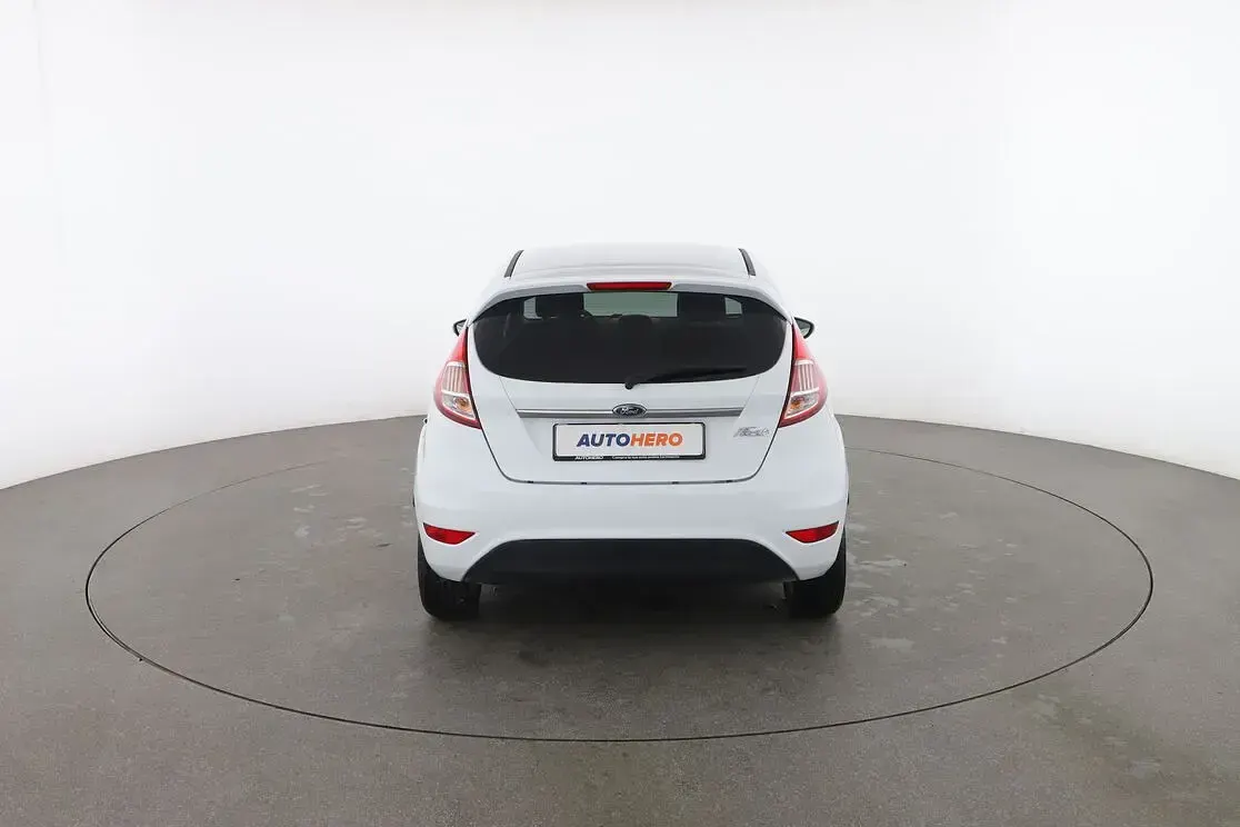Occasion Ford Fiesta Titanium 75 PK (55 kW) 2017 Wit Hatchback