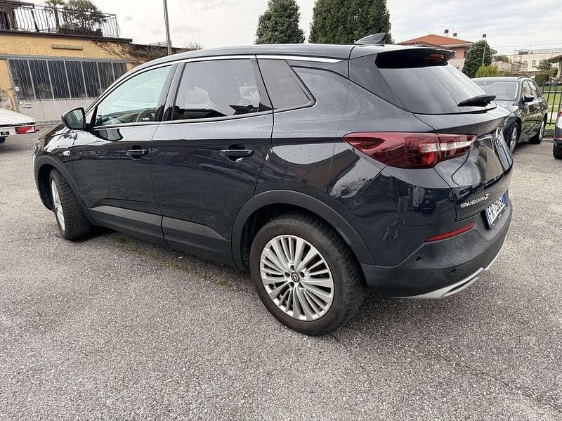 Usata Opel Grandland X Innovation 120 CV (88 kW) 2018 Nero SUV