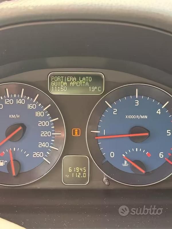 Usata Volvo C30 R-Design 109 CV (80 kW) 2010 Nero Utilitaria