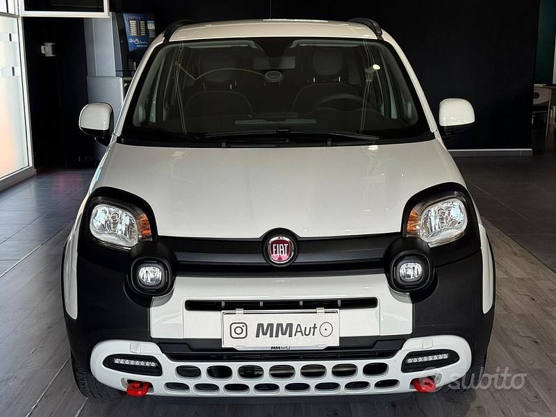 Usata Fiat Panda Cross Cross 70 CV (51 kW) 2024 Bianco Utilitaria