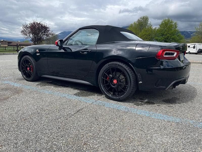 Usata Abarth 124 Spider 170 CV (125 kW) 2017 Nero Cabrio