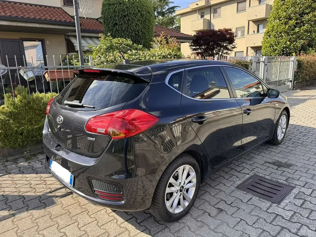 Usata Kia Ceed 110 CV (80 kW) 2016 Utilitaria
