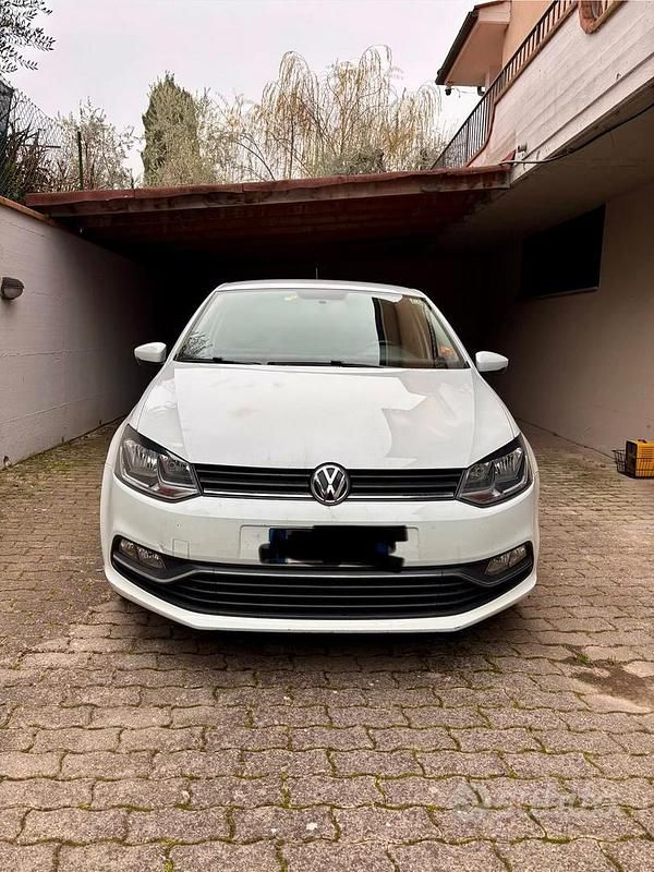 Usata VW Polo Comfortline 90 CV (66 kW) 2015 Bianco Utilitaria