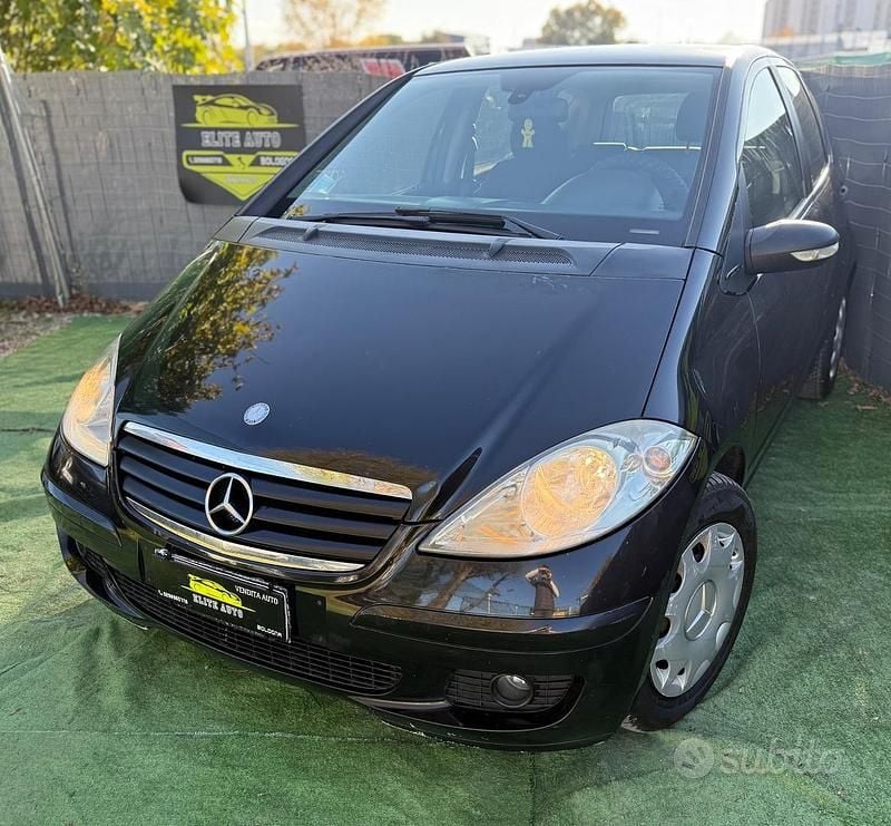 Nero Usata 2009 Mercedes A180 Elegance Berlina | 2300 € (Ottimo prezzo) - Immagine 1/4