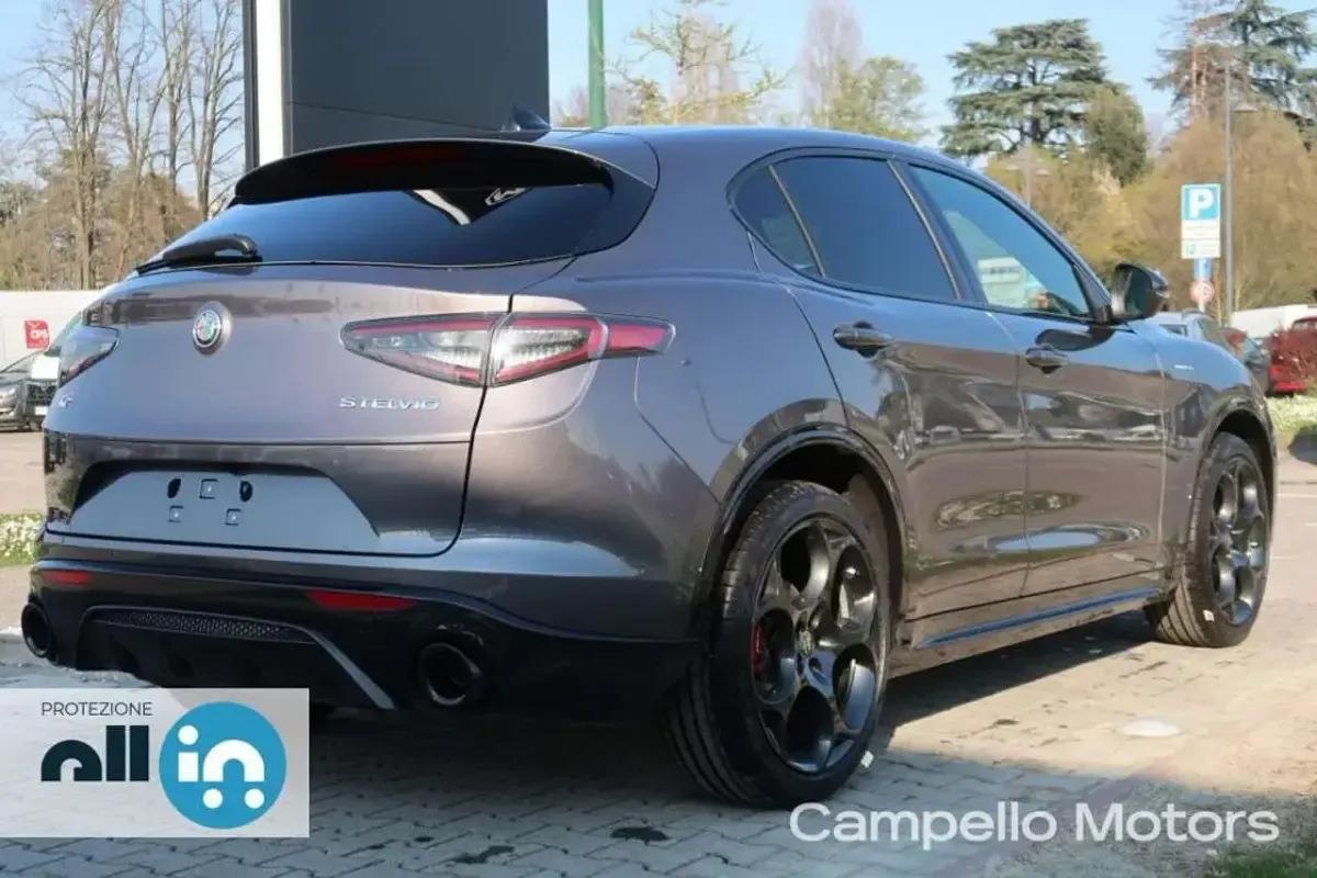 Nuova Alfa Romeo Stelvio Veloce 209 CV (153 kW) 2026 Grigio SUV
