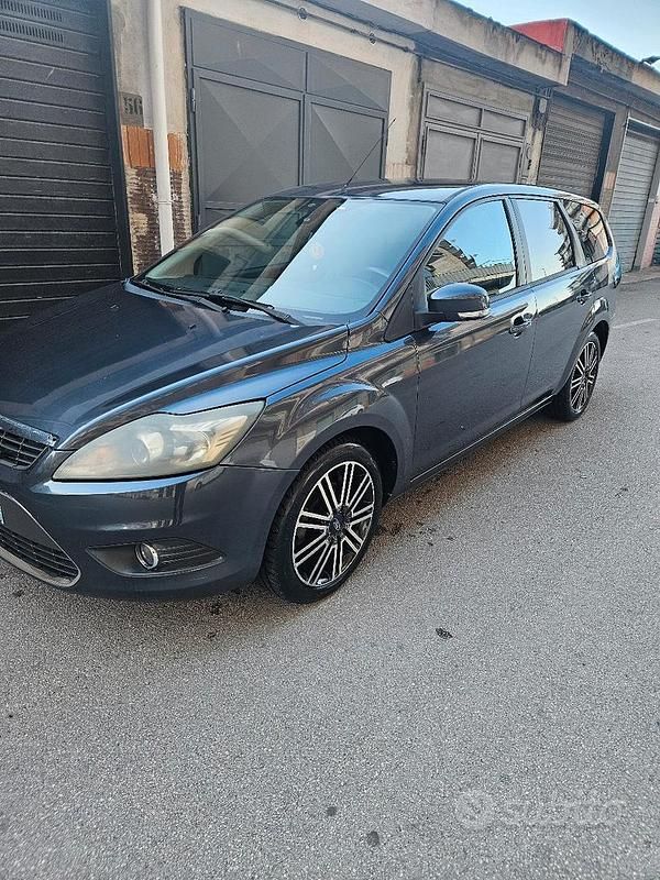 Usata Ford Focus 100 CV (73 kW) 2009 Berlina