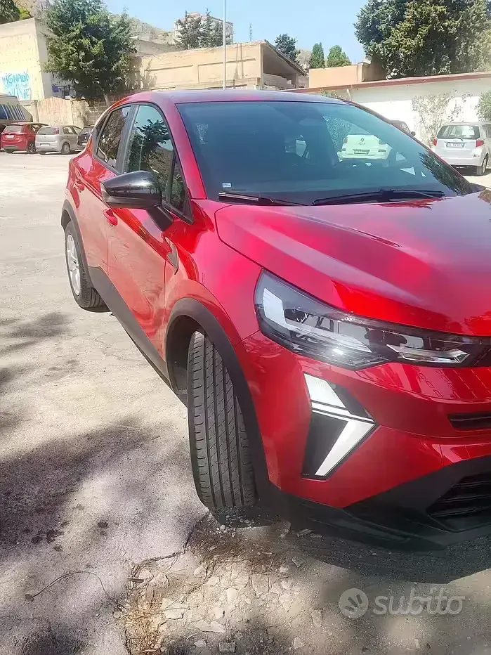 Nuova Renault Captur Evolution 116 CV (85 kW) 2026 Rosso SUV