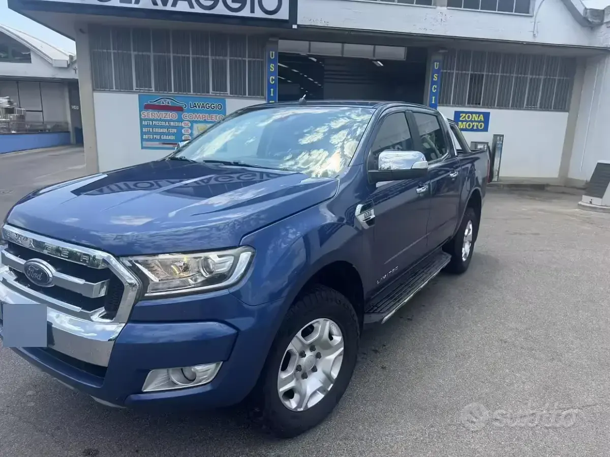 Usata Ford Ranger 160 CV (117 kW) 2017 Bluazzurro Pick-up