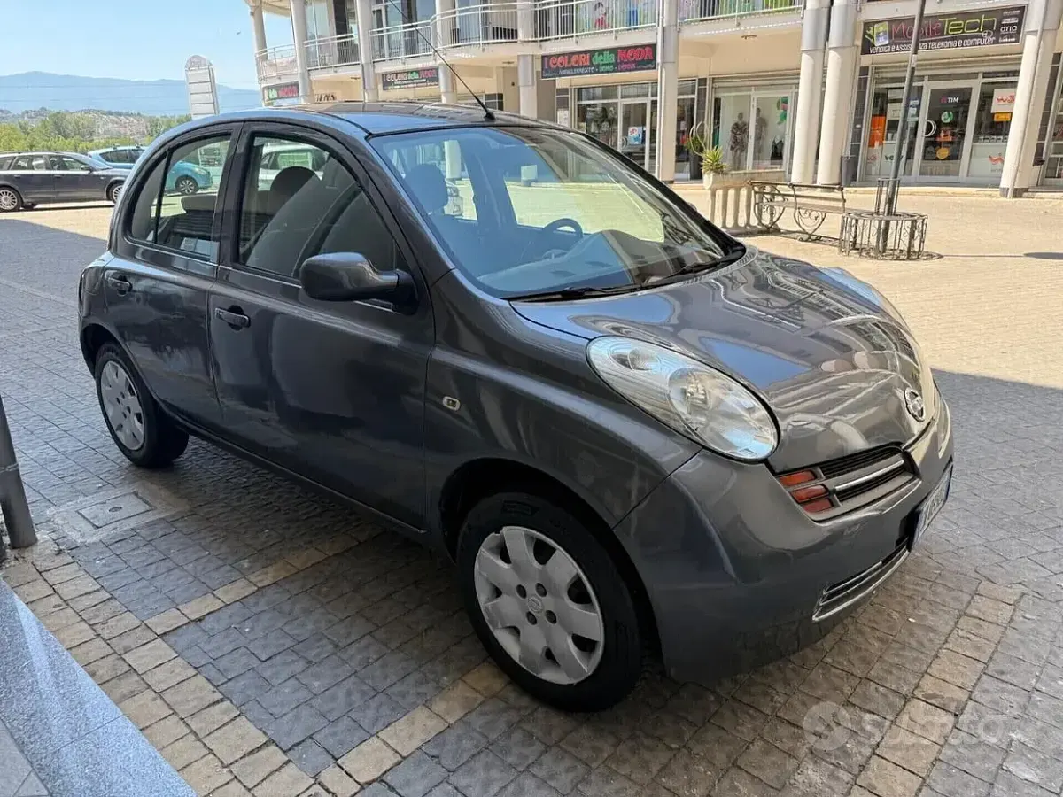 Usata Nissan Micra Acenta 65 CV (47 kW) 2005 Grigio Berlina