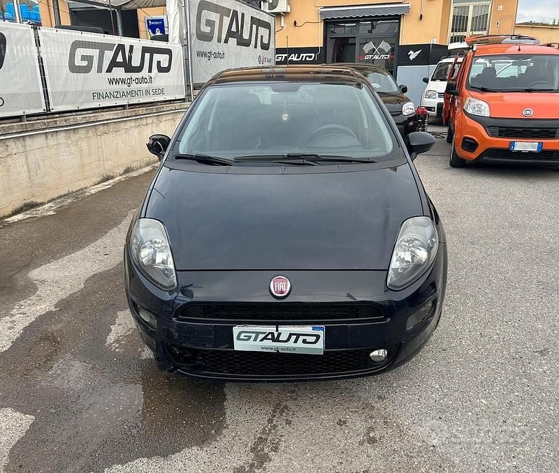 Usata Fiat Punto 75 CV (55 kW) 2015 Blu Utilitaria