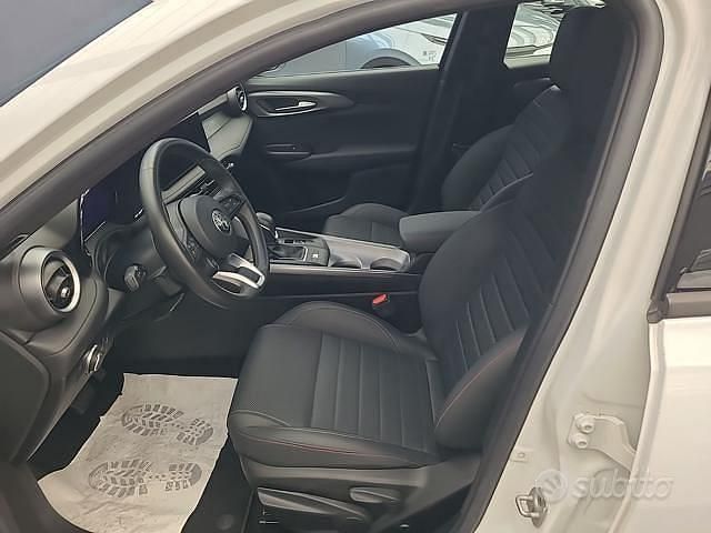 Usata Alfa Romeo Sprint Sprint 130 CV (95 kW) 2024 Bianco Coupé