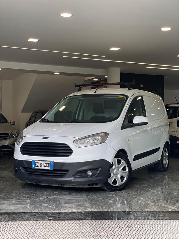 Usata Ford Transit 76 CV (55 kW) 2015 Bianco Furgone