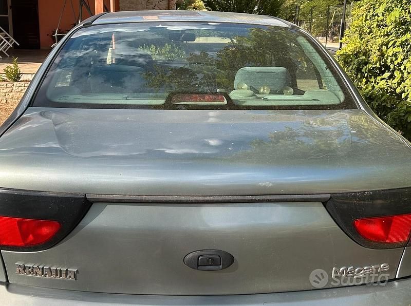 Usata Renault Mégane 1997 Grigio Berlina