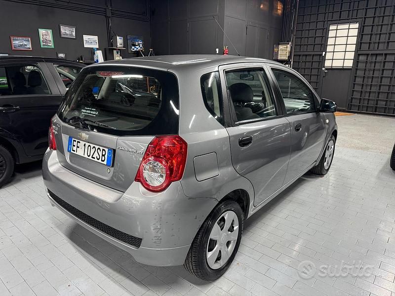 Usata Chevrolet Aveo LT 84 CV (61 kW) 2011 Grigio Berlina