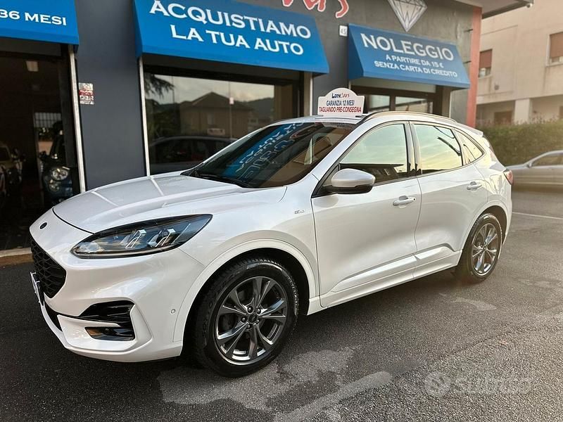 Usata Ford Kuga ST-Line X 120 CV (88 kW) 2022 Bianco SUV