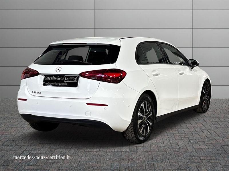 Usata Mercedes A180 Advanced 116 CV (85 kW) 2025 Bianco polare Berlina