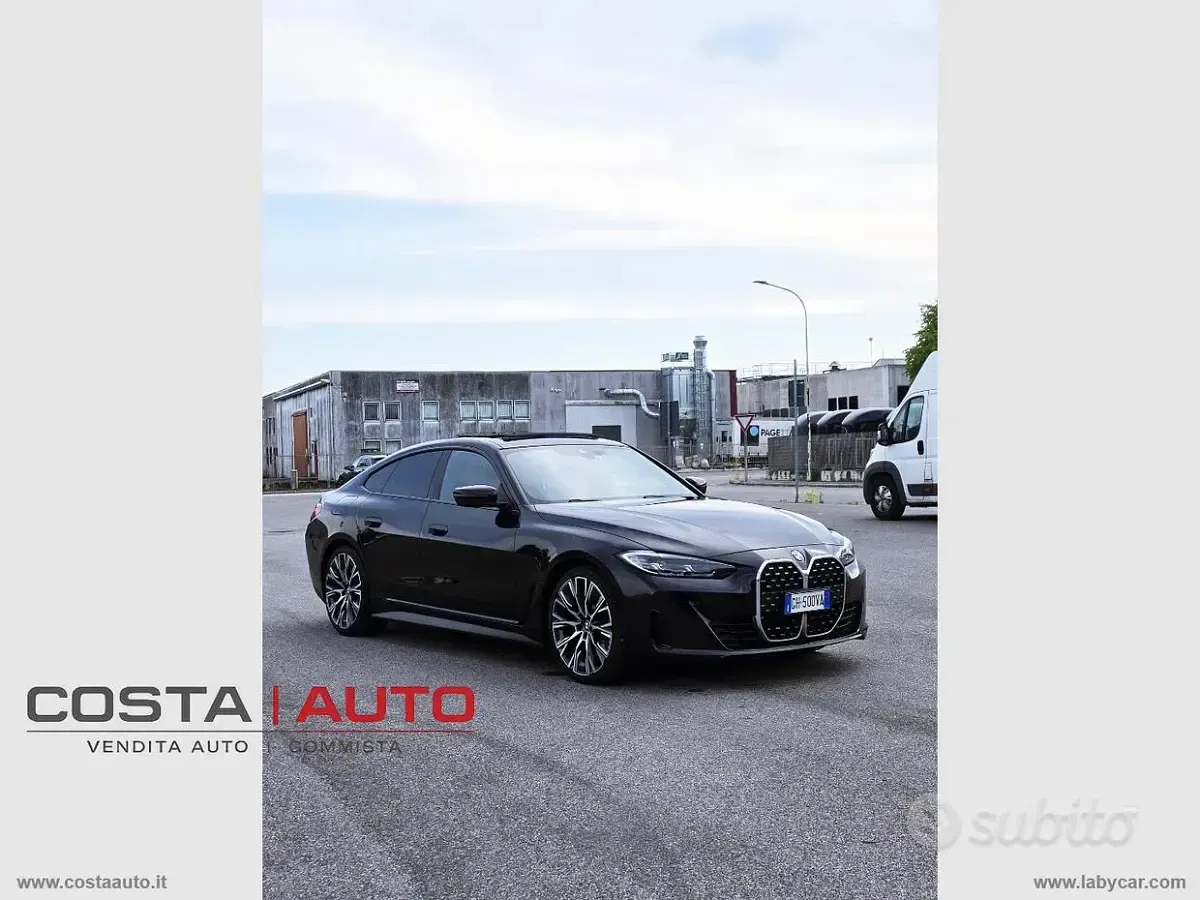 Usata BMW 420 Coupé Sport Line 190 CV (139 kW) 2022 Coupé