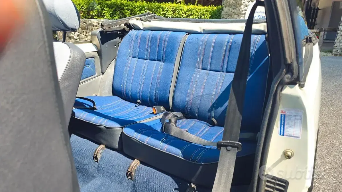 Usata Peugeot 205 54 CV (39 kW) 1989 Bianco Cabrio