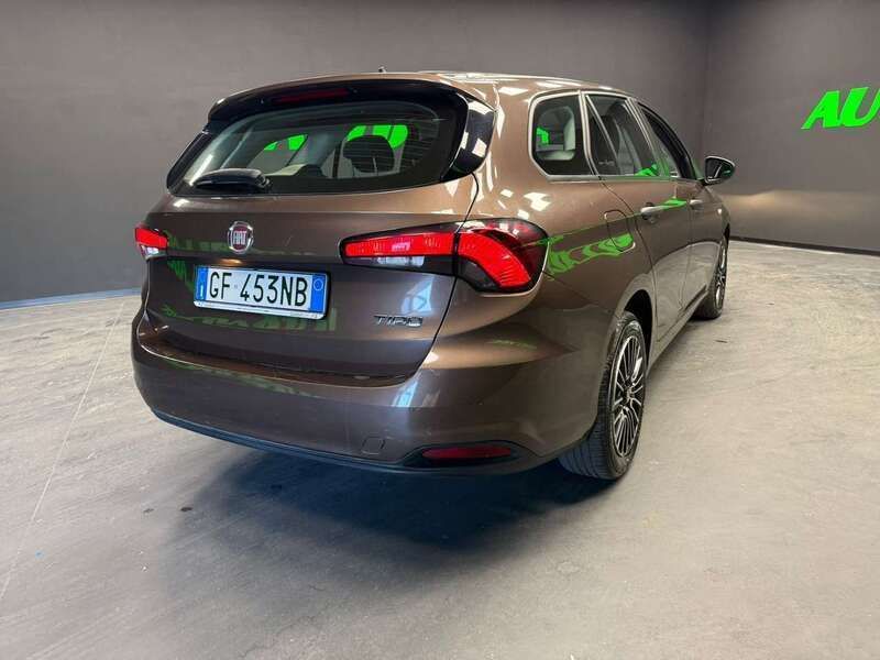 Usata Fiat Tipo Life 131 CV (96 kW) 2021 Marrone Station wagon