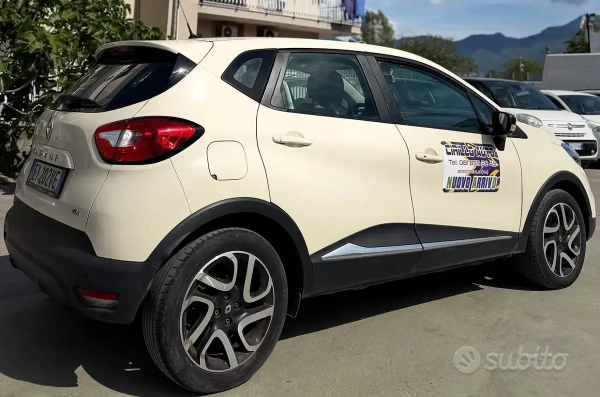 Usata Renault Captur 90 CV (66 kW) 2015 SUV