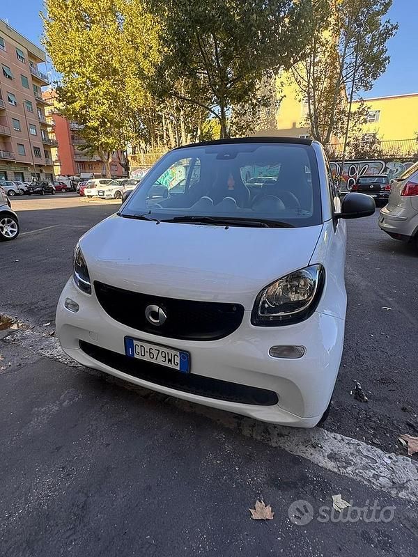 Usata 2018 Smart ForTwo Coupé Utilitaria | 12.000 € (Ottimo prezzo) - Immagine 1/4