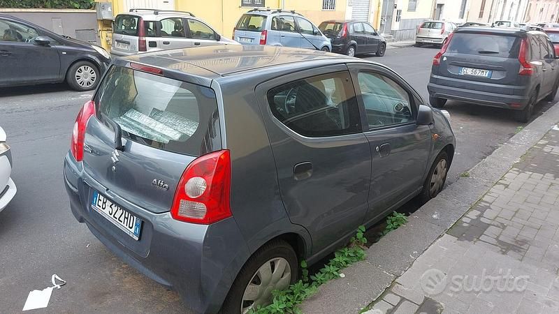 Usata Suzuki Alto 54 CV (39 kW) 2000 Grigio Utilitaria