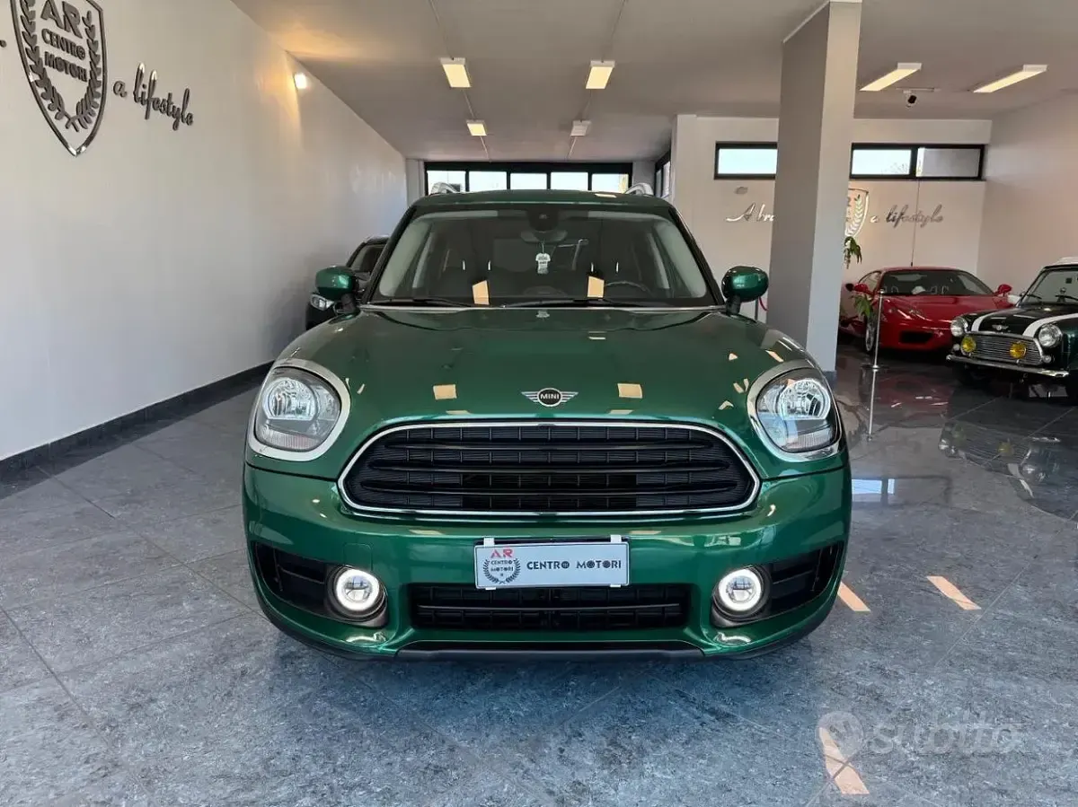 Second-hand Mini Cooper D Countryman Hype 150 CP (110 kW) 2021 Verde SUV