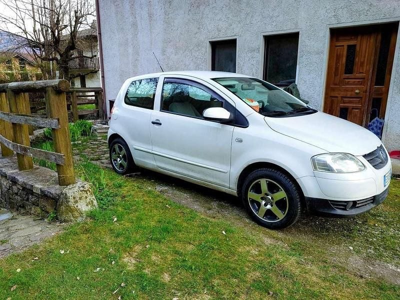 Usata 2010 VW Fox Due volumi | 3500 € (Buon prezzo) - Immagine 1/1