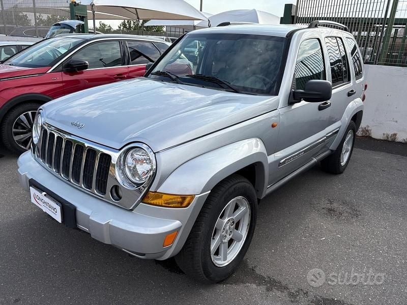 Usata Jeep Cherokee Limited 163 CV (119 kW) 2005 Grigio SUV