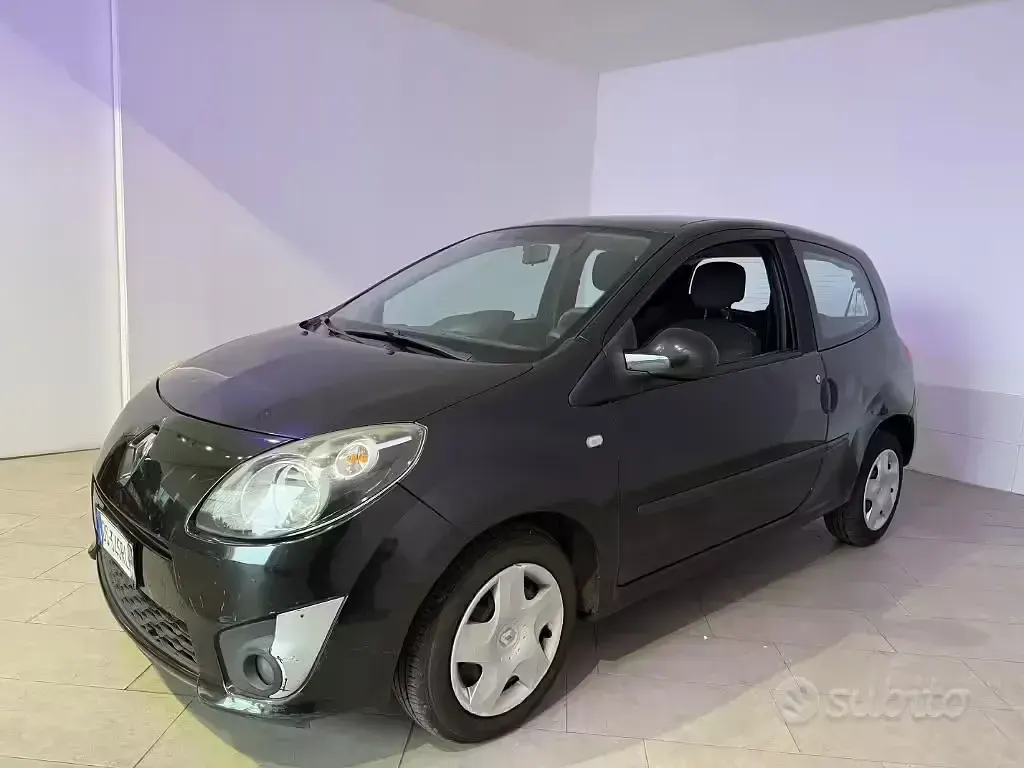 Usado Renault Twingo Dynamique 58 CV (42 kW) 2009 Negro Utilitario
