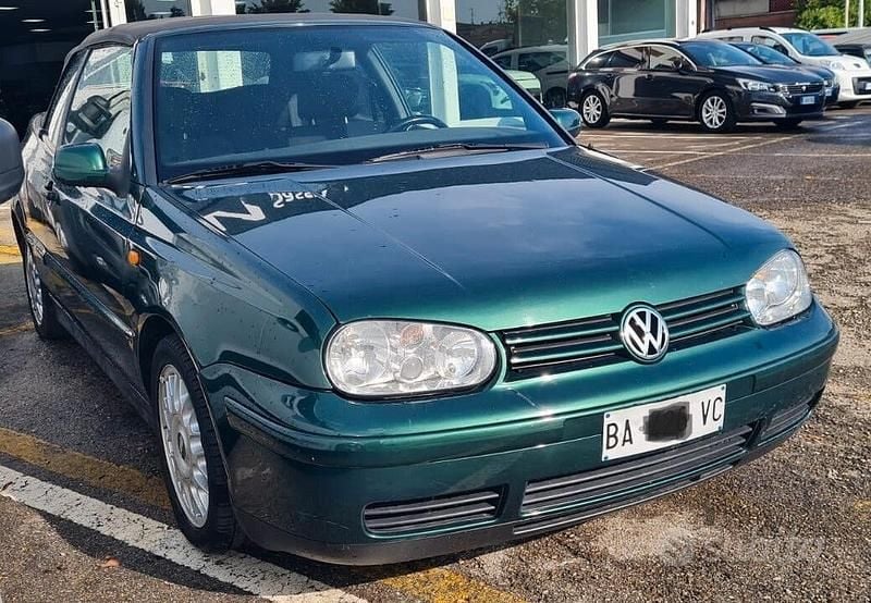 Usata VW Golf Cabriolet Trendline 75 CV (55 kW) 1998 Verde Cabrio