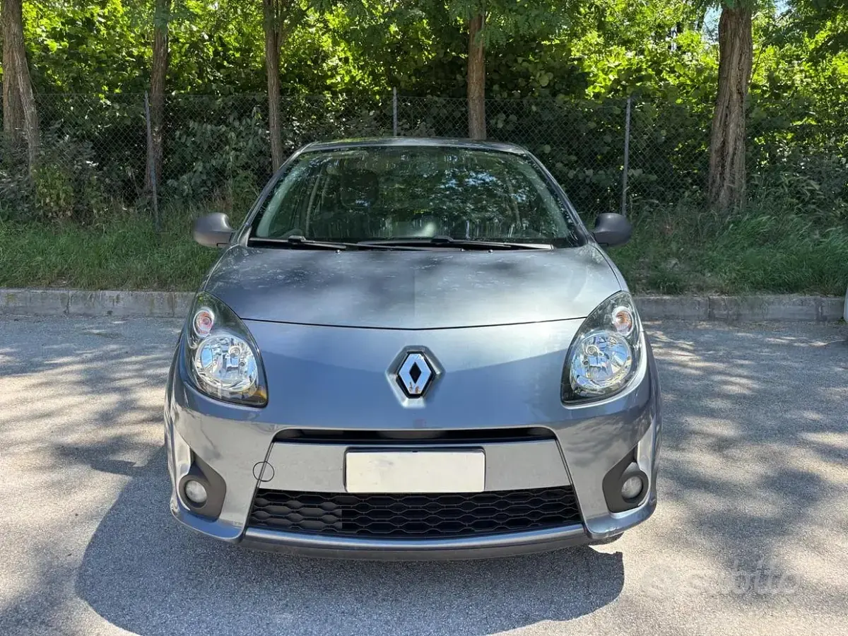 Usata Renault Twingo 58 CV (42 kW) 2009 Grigio Utilitaria
