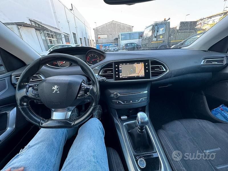 Usata Peugeot 308 2013 Grigio Berlina