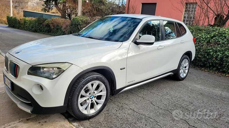 Usata BMW X1 150 CV (110 kW) 2010 Bianco SUV