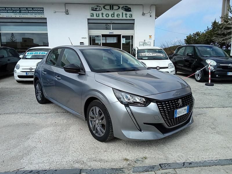 Usata Peugeot 208 Allure 75 CV (55 kW) 2022 Grigio Utilitaria