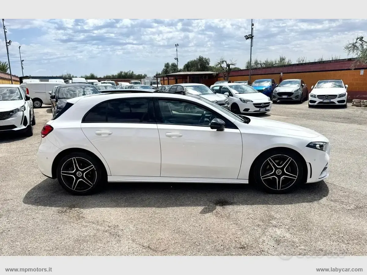 Usata Mercedes A200 AMG line 150 CV (110 kW) 2021 Bianco Berlina
