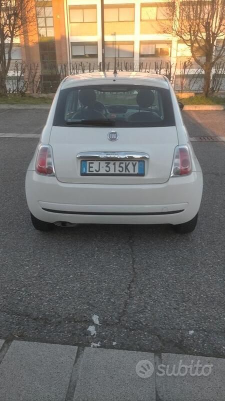Usata Fiat 500 69 CV (50 kW) 2011 Bianco Utilitaria