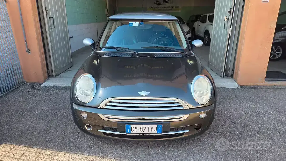 Usata Mini ONE 116 CV (85 kW) 2005 Grigio Utilitaria