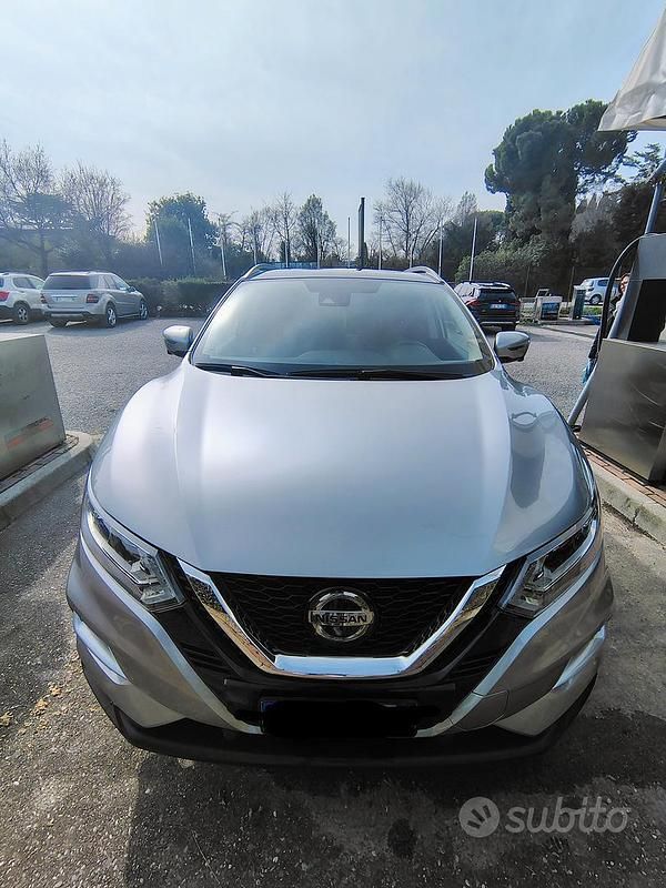 Usata Nissan Qashqai N-Connecta 140 CV (102 kW) 2021 Grigio SUV