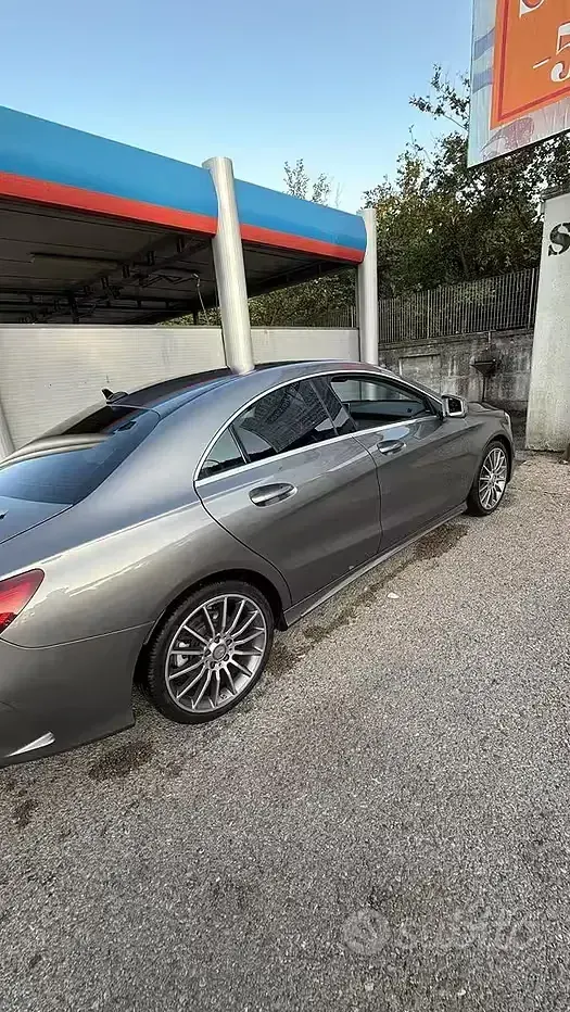 Usata Mercedes CLA180 109 CV (80 kW) 2016 Grigio Coupé