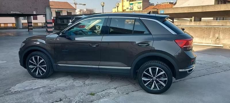 Usata VW T-Roc Advance 115 CV (84 kW) 2019 Grigio SUV